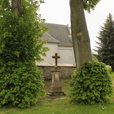 Kříž v Jedlové vedle hřbitova