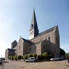 Saint-Ursmer Collegiate Church