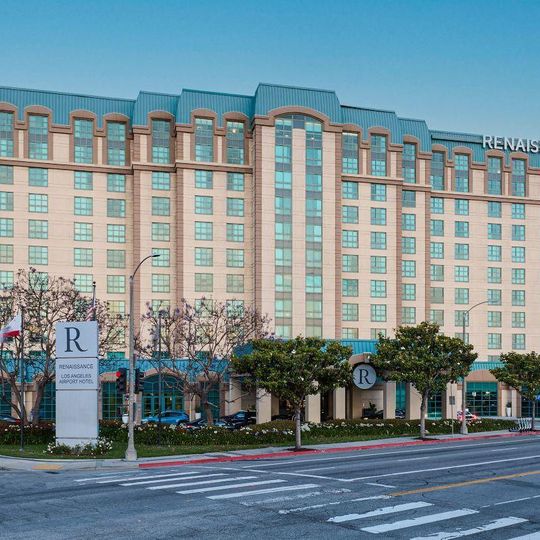 Renaissance Los Angeles Airport Hotel