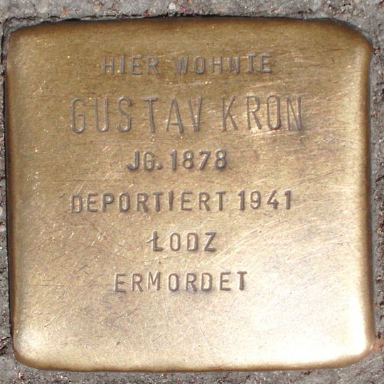 Stolperstein en memoria de Gustav Kron