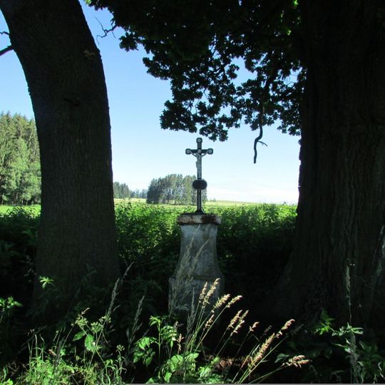 Kříž mezi Litkovicemi a Žirovnicí