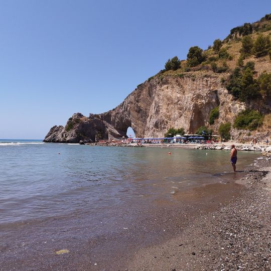 Spiaggia dell'Arco Naturale