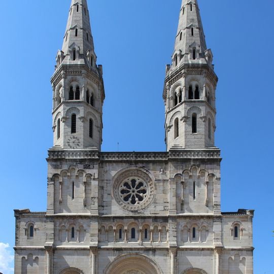 Église Saint-Pierre de Mâcon