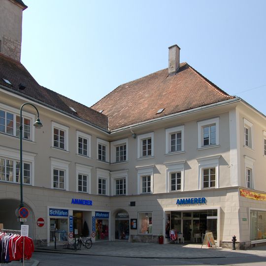 Stadtplatz 27