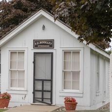 Woolley Veterinarian Building