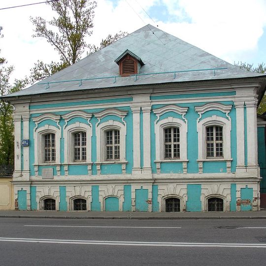 Дом с пристройками