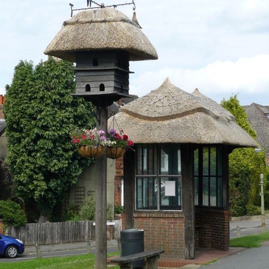 Lt B. B. Geake Memorial Dove Cote, Westcott, Surrey