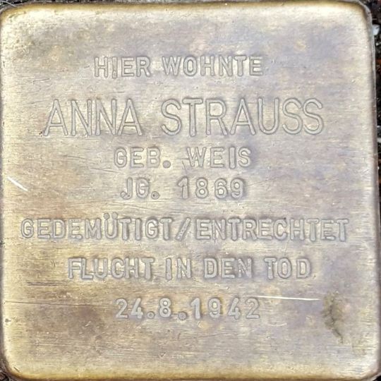 Stolperstein à la mémoire d’Anna Strauß geb. Weis
