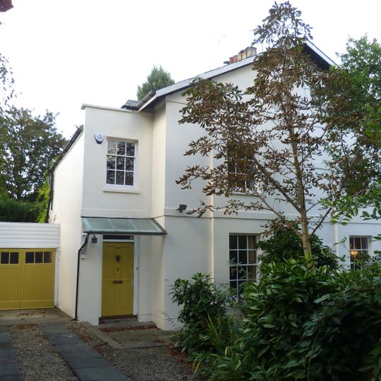 87 And 89, Fortis Green N2