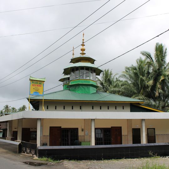 Masjid Baitul Makmur Ujuang Tanah