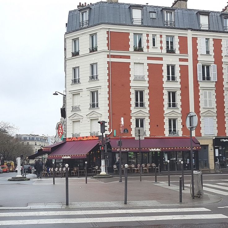 Place Coluche