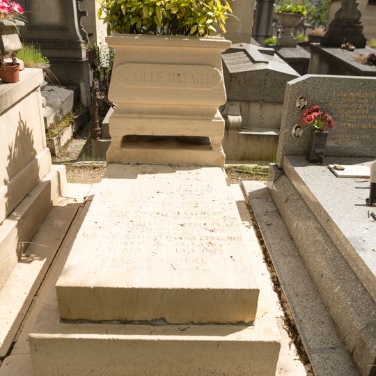 Grave of Bazaille