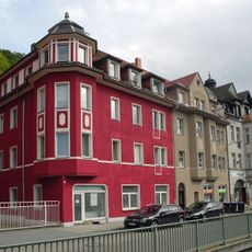 Wohn- und Geschäftshaus in halboffener Bebauung Roßmäßlerstraße 26; 28
