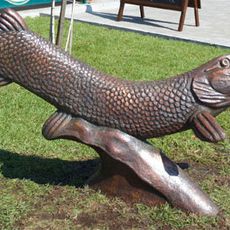 Пам'ятний знак кременчуцькій щуці