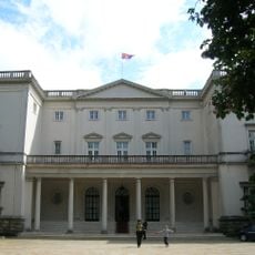 Beli dvor