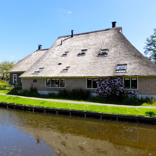 Dwarsgracht 40,  8355CT  Giethoorn