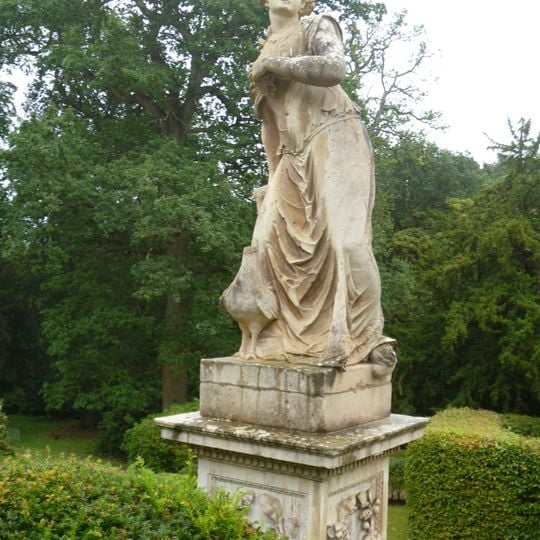 Sculpture Of Juno In Belvoir Castle Sculpture Garden