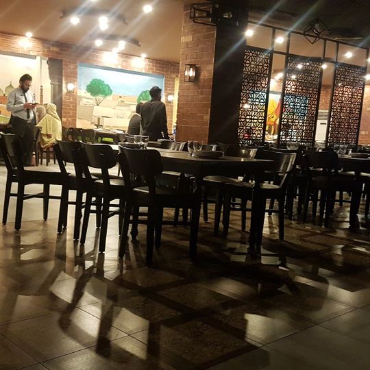 Pind Restaurant Iqbal Town