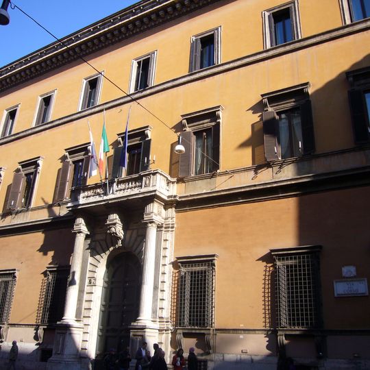 Palazzo Sciarra