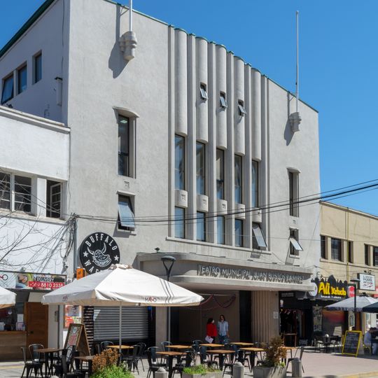 Teatro Municipal Juan Bustos Ramírez