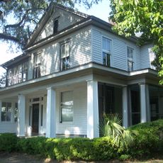 Calhoun Street Historic District