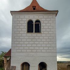 Zvonice u kostela v Hrušovanech