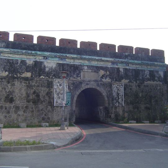 North Gate of Zuoying