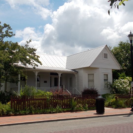 Arna Wendell Bontemps House