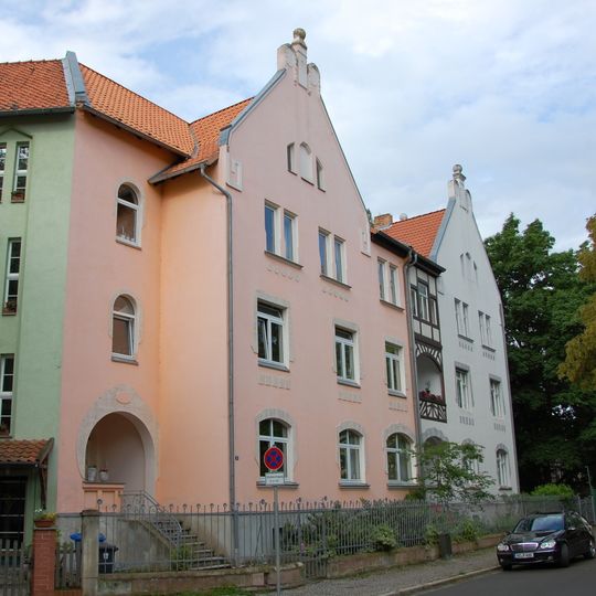 Julius-Wolff-Straße 5, 6