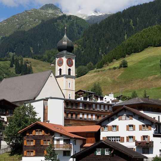 Katholische Kirche Sogn Gions