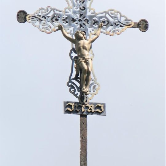 Kříž u domu 48 v Krásném Buku