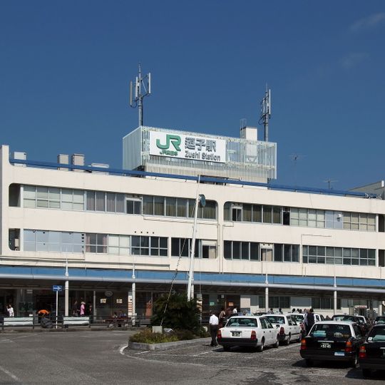 Zushi Station