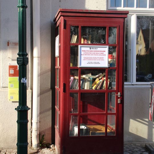 Bücherschrank Mödling