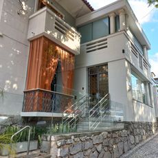 Imóvel à Avenida Olegário Maciel, nº 1423