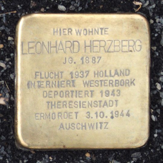 Stolperstein en memoria de Leonhard Herzberg