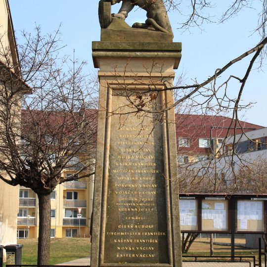 Pomník padlým v 1.světové válce na Dolním náměstí v Odolena Vodě