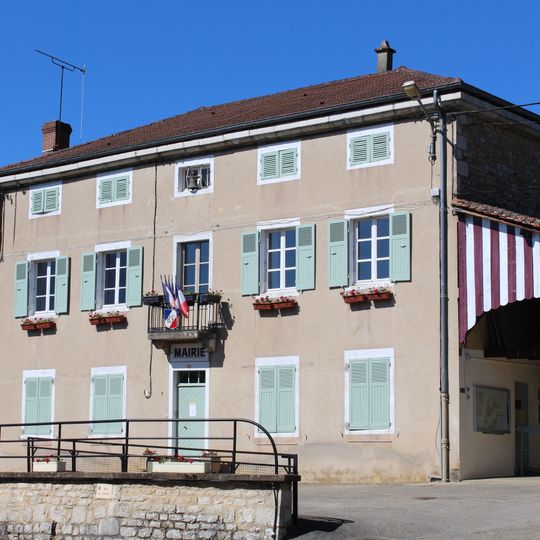 Mairie de Courmangoux