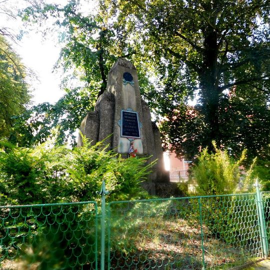 Pomník padlým v Jirnách