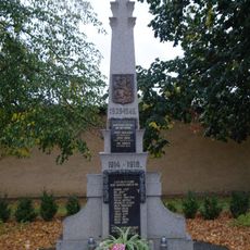 Pomník padlým ve Skočicích