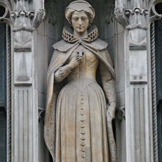 Statue of Mary, Queen of Scots