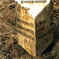Milepost, S of Gorse Corner