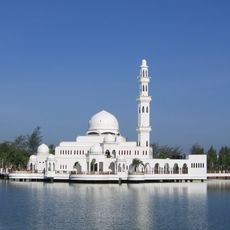 Tengku Tengah Zaharah Mosque