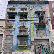 Building at Largo Coração de Jesus, 39