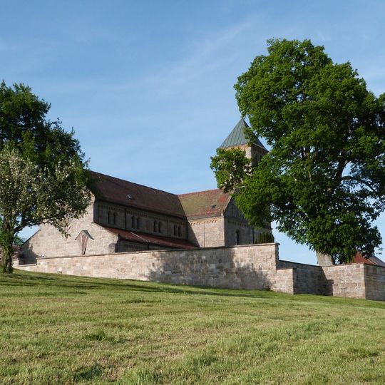 1 Linde auf dem Hohenberg