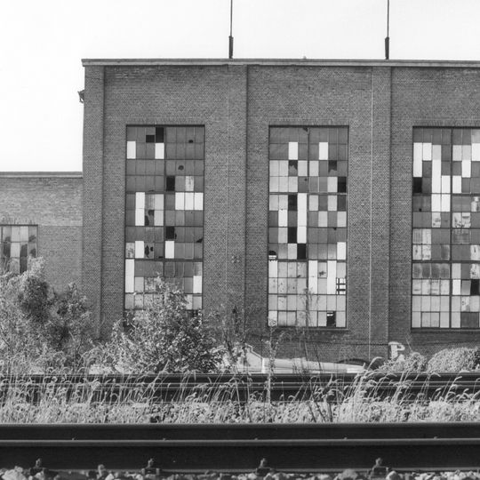 Fabrikhallen Maximilianallee 22; 24