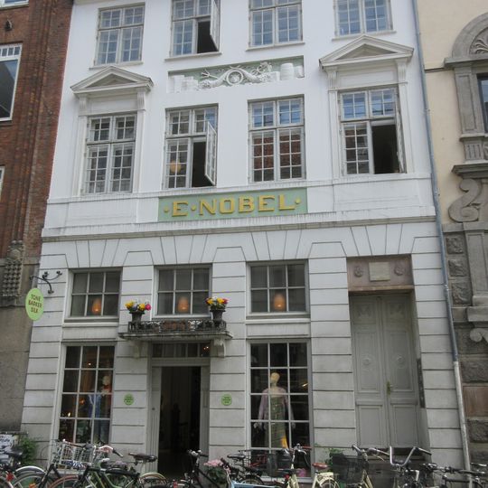 Vestergade 11