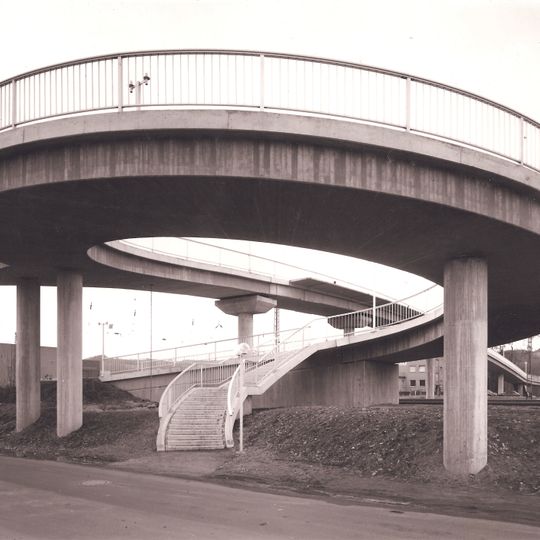 Fußgängerüberführung August-Lepper-Straße/Lohfelder Straße