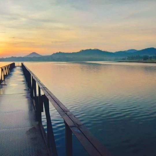 Ang Kep Nam Nong Klang Dong