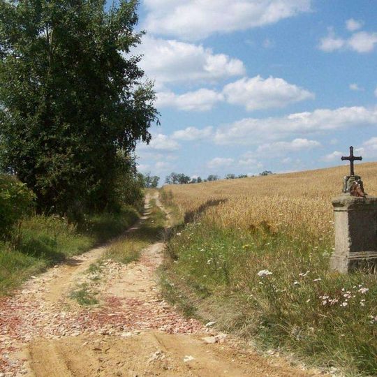 Kříž severně od Chotíkova