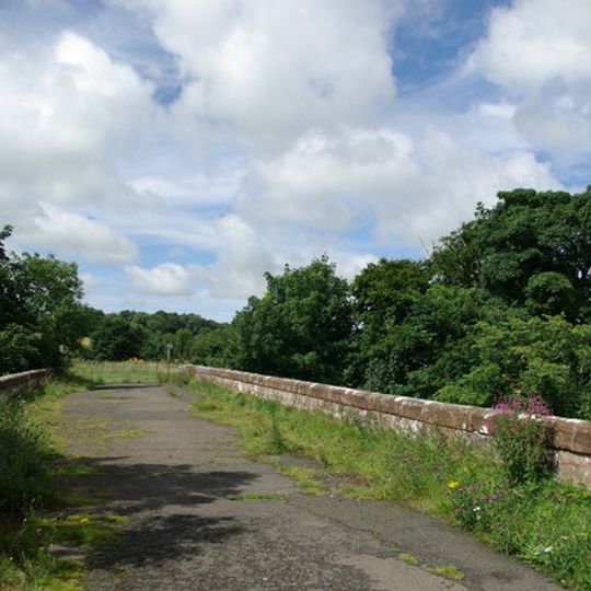 Ochiltree, Lugar Water, Lugar Bridge
